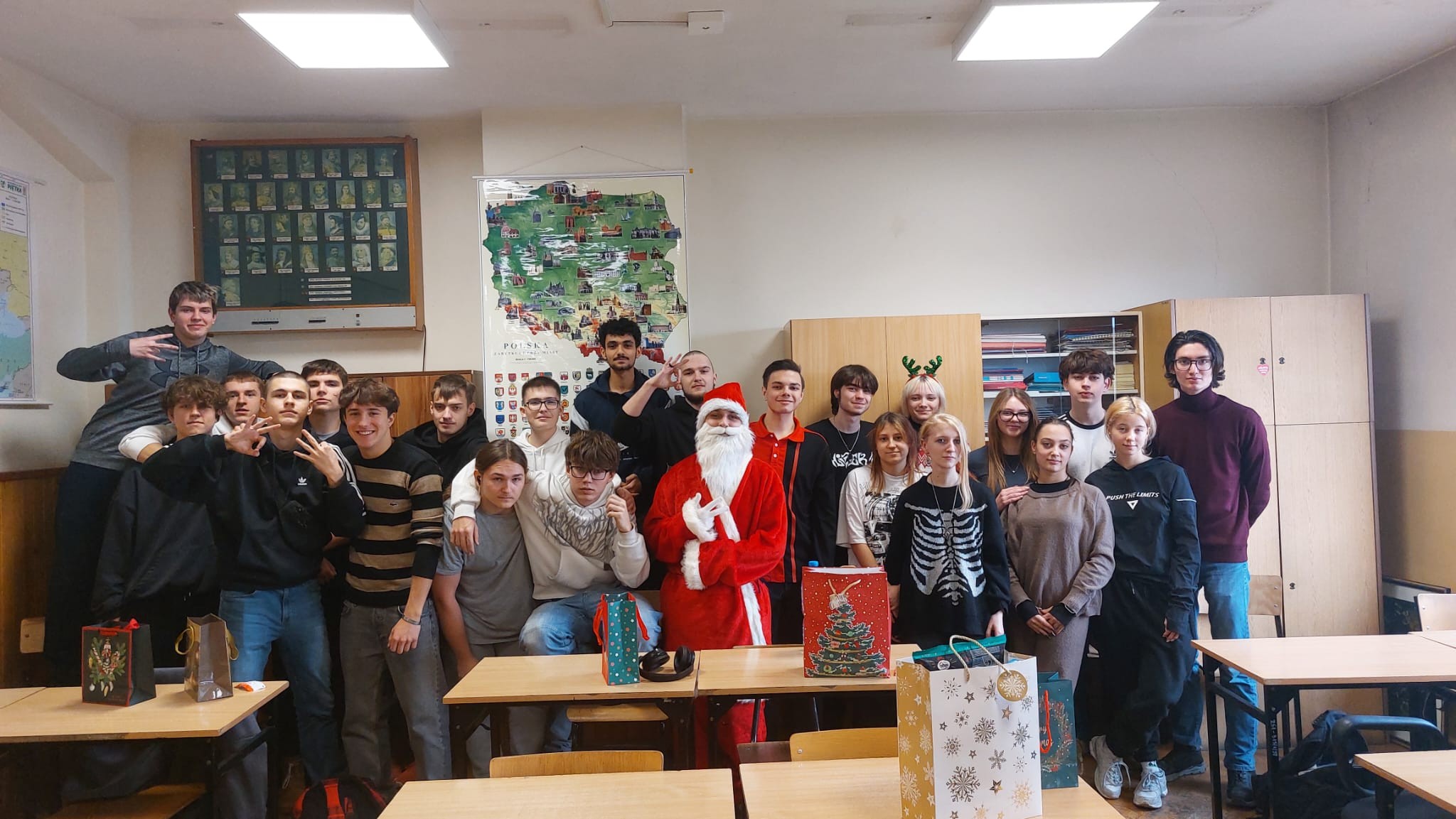 Święty Mikołaj z Rudolfinką u 3a