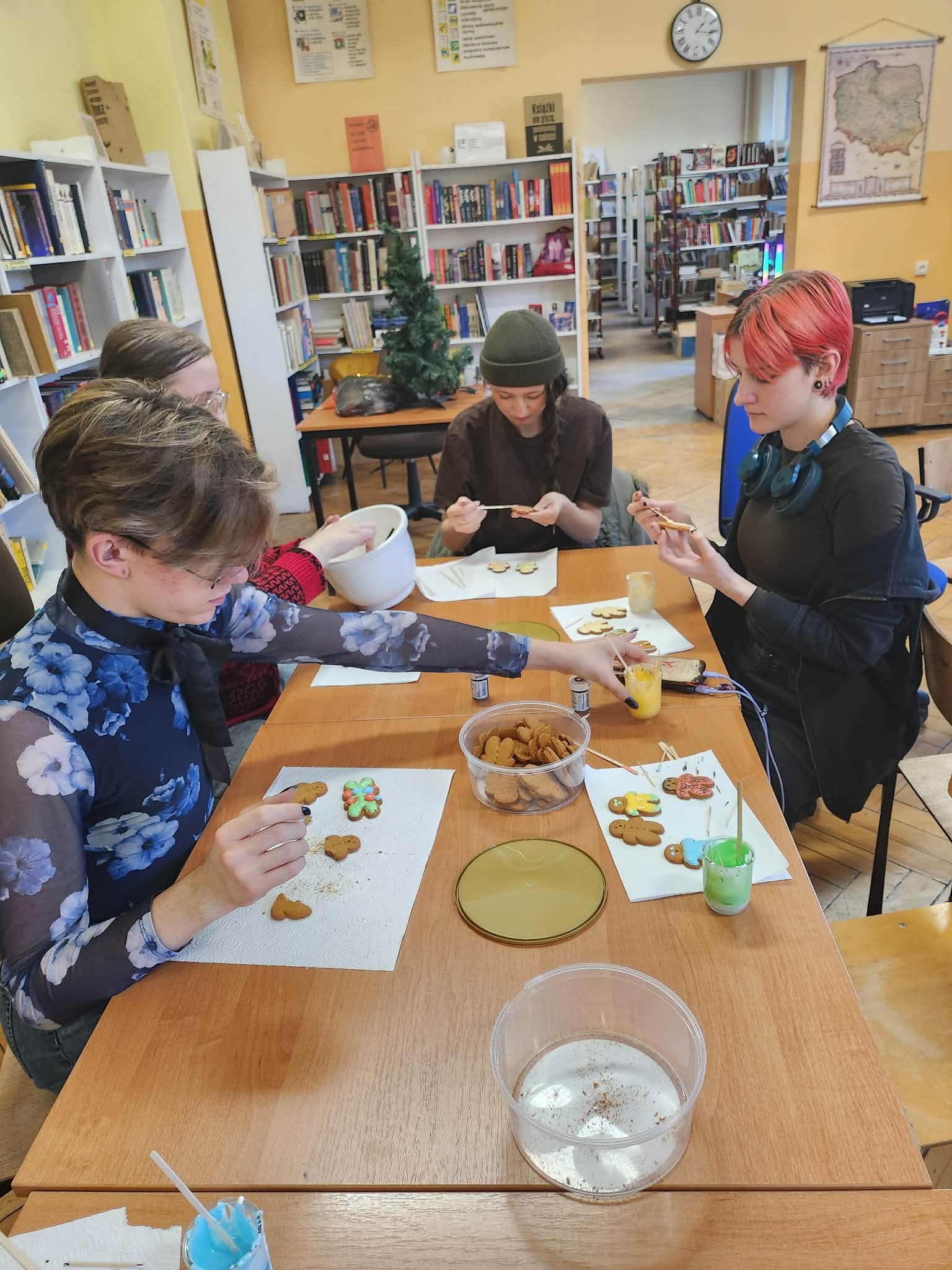 Warsztaty zdobienia pierniczków świątecznych